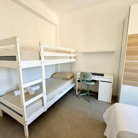 Apartment Hostdomus - White House-private Bike Finale Ligure