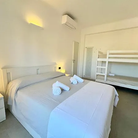 Hostdomus - White House-private Bike Apartment