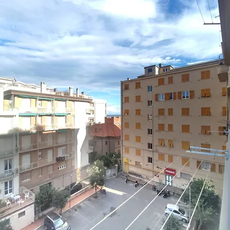 Apartment Hostdomus - White House-private Bike *